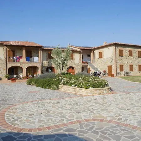 Sleeps 3 With Pool *