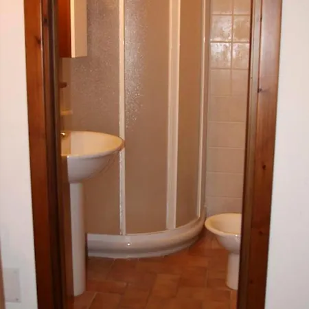 Apartment Sleeps 3 With Pool *
