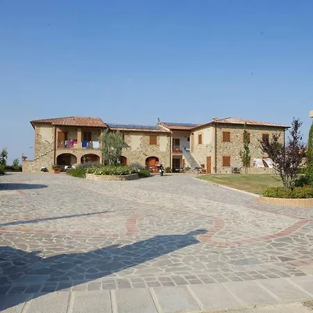 Sleeps 3 With Pool *